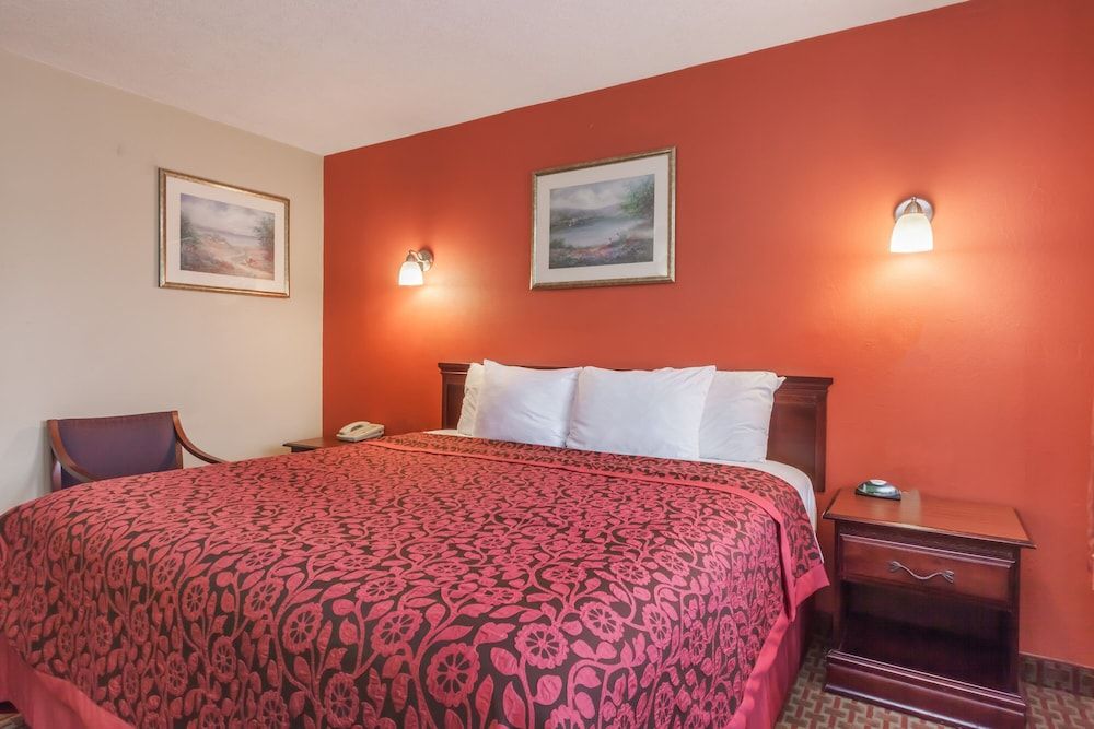Red Carpet Inn 1