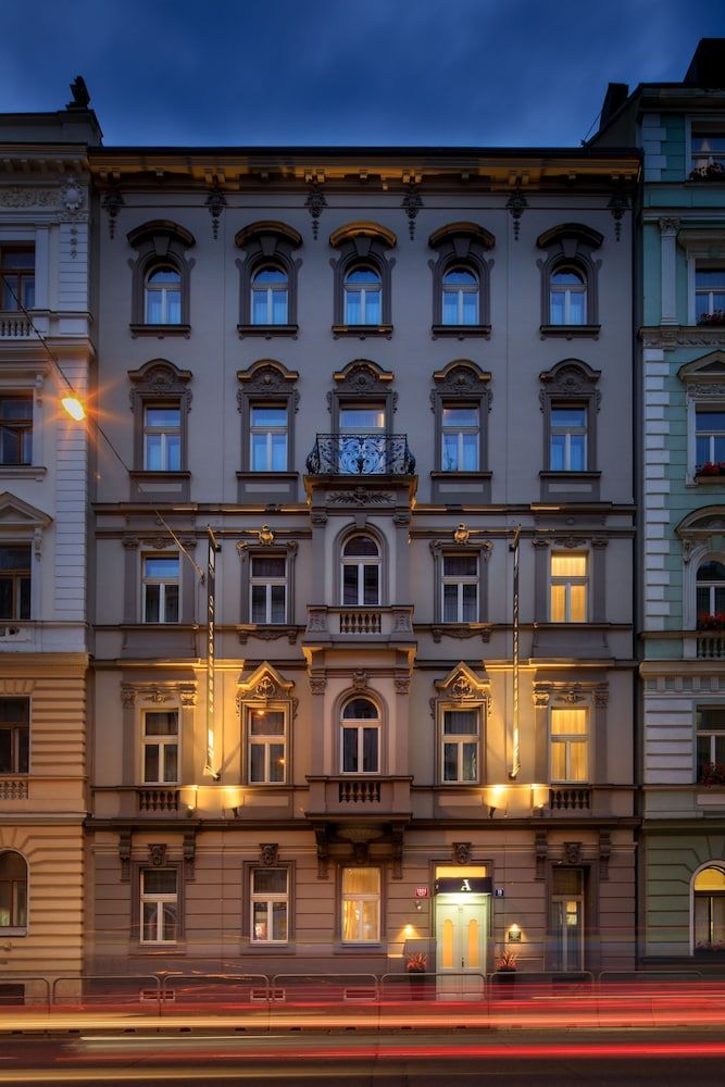 Avenue Legerova 19 1