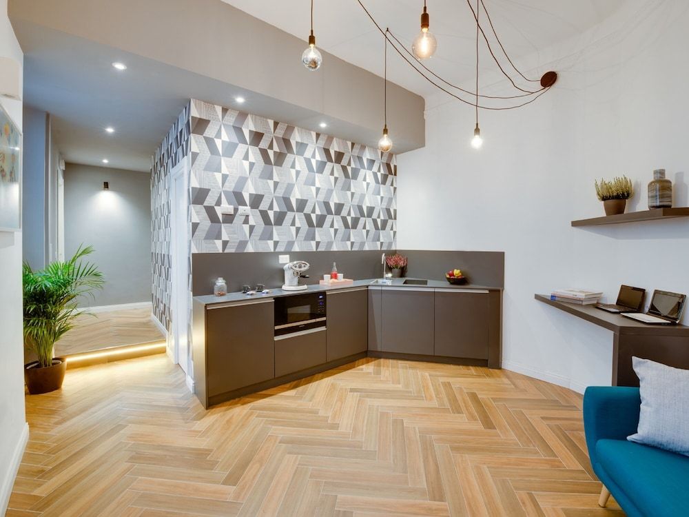 The Right Place - Guest House 1
