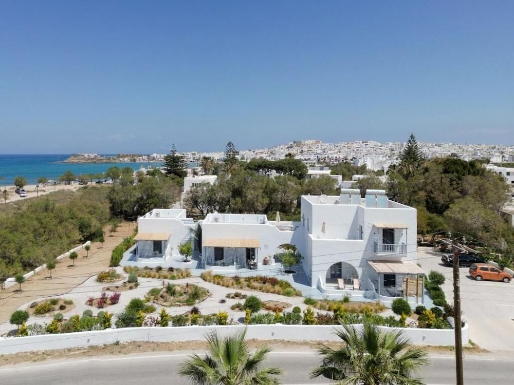 Crystal Mare Suites 1