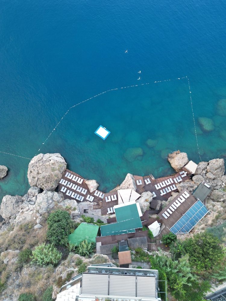 Perge Hotels - Adult Only 16 Plus 1