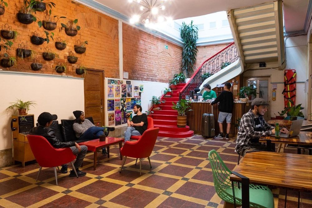 Hostal R10 2