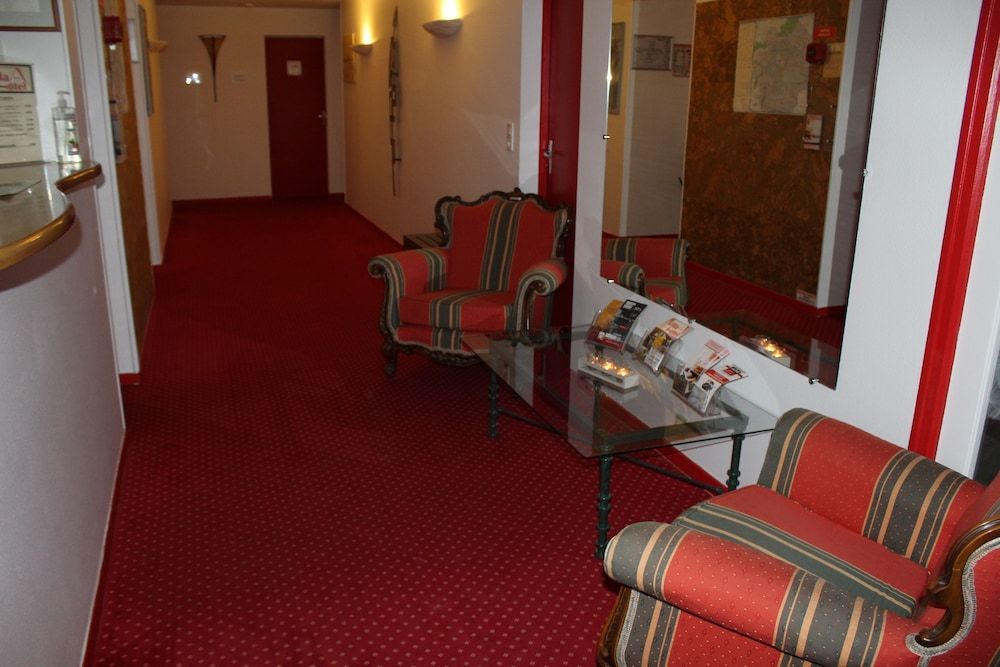 Villa Hotel 2