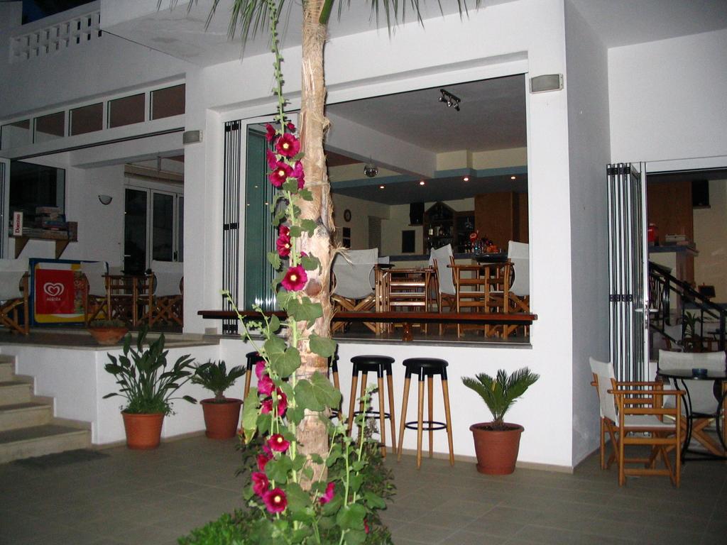 Emerald Studios & Hotel 2
