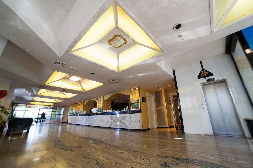 Hotel Diplomat Palace 2