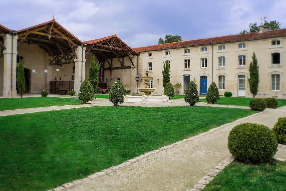 Domaine des Chais 1