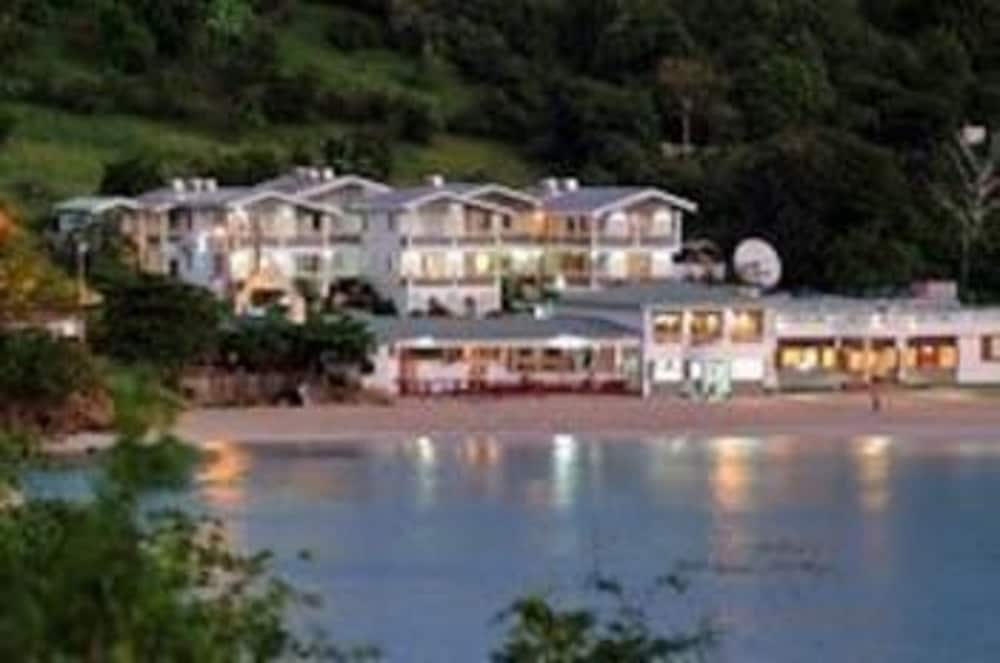 Gem Holiday Beach Resort 1