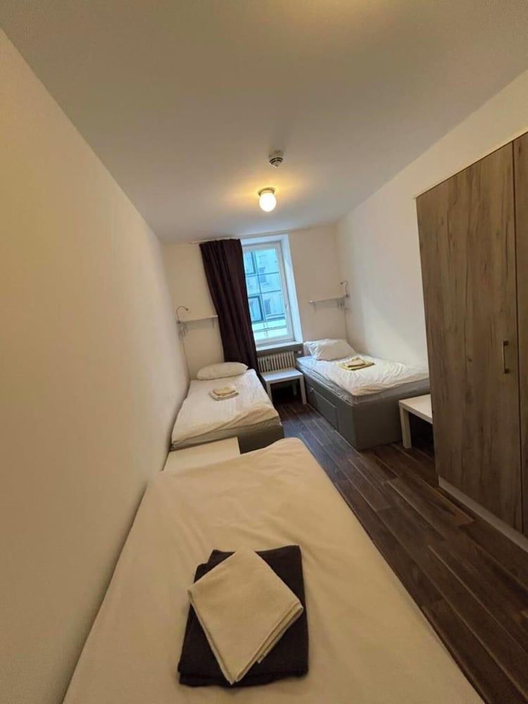2-Rent Group Hostel Apartments SEN14 2