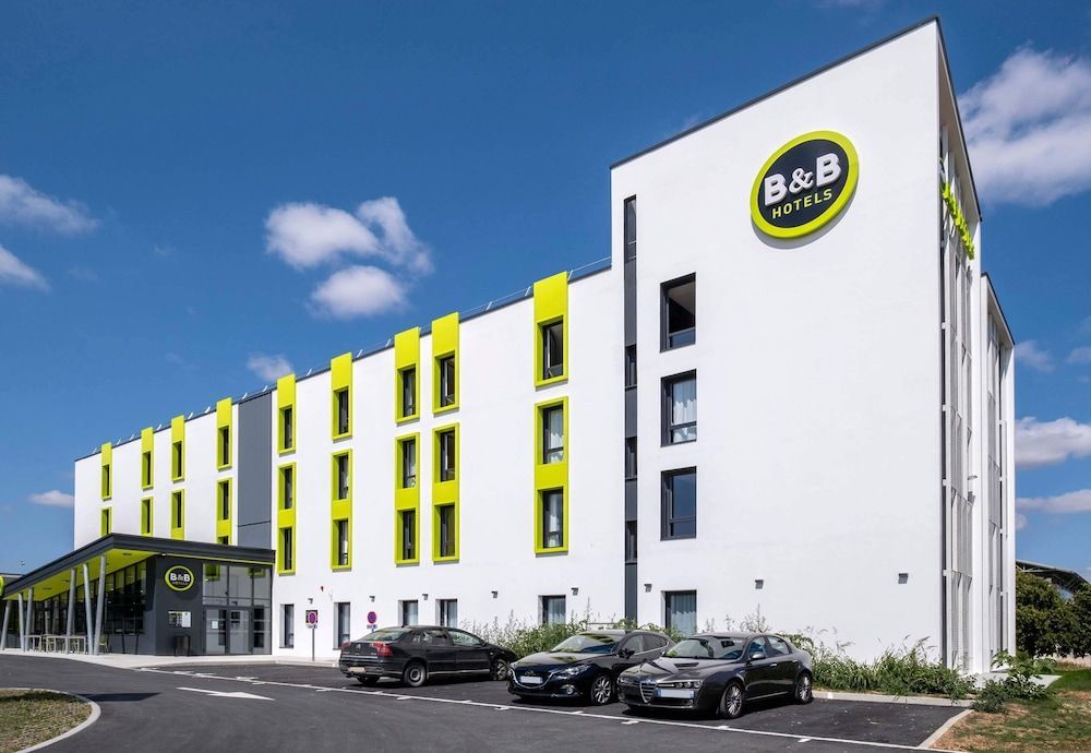 B&B HOTEL Saintes 1