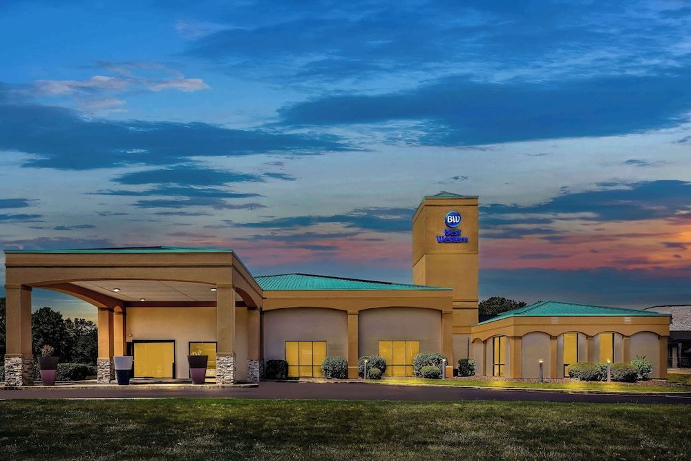 Best Western Executive Suites 1