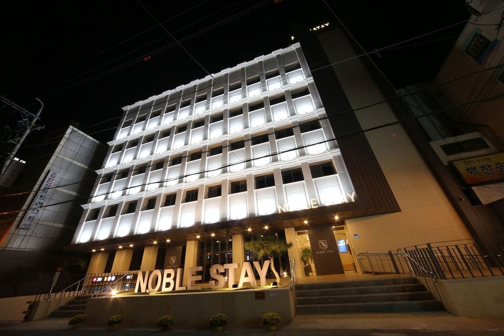 Hotel Noblestay 1