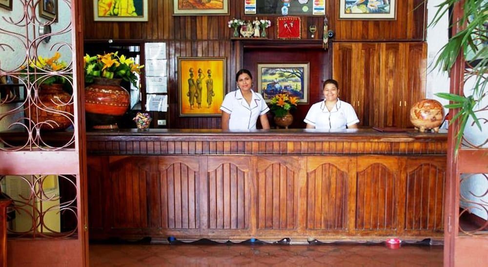 Hotel Boyeros 2