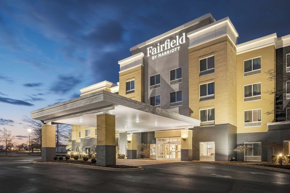 Fairfield Inn & Suites Louisville East 1