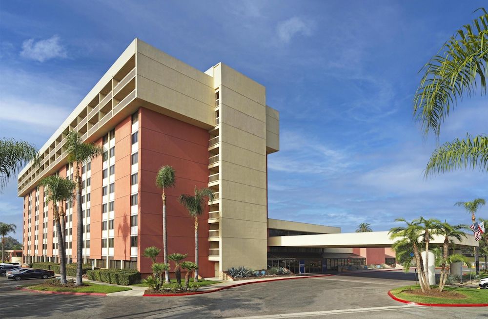Ontario Airport Hotel & Conference Center 1