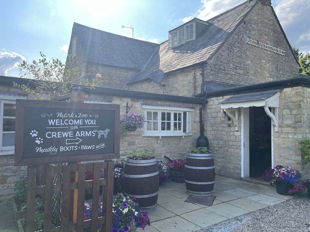 The Crewe Arms 1