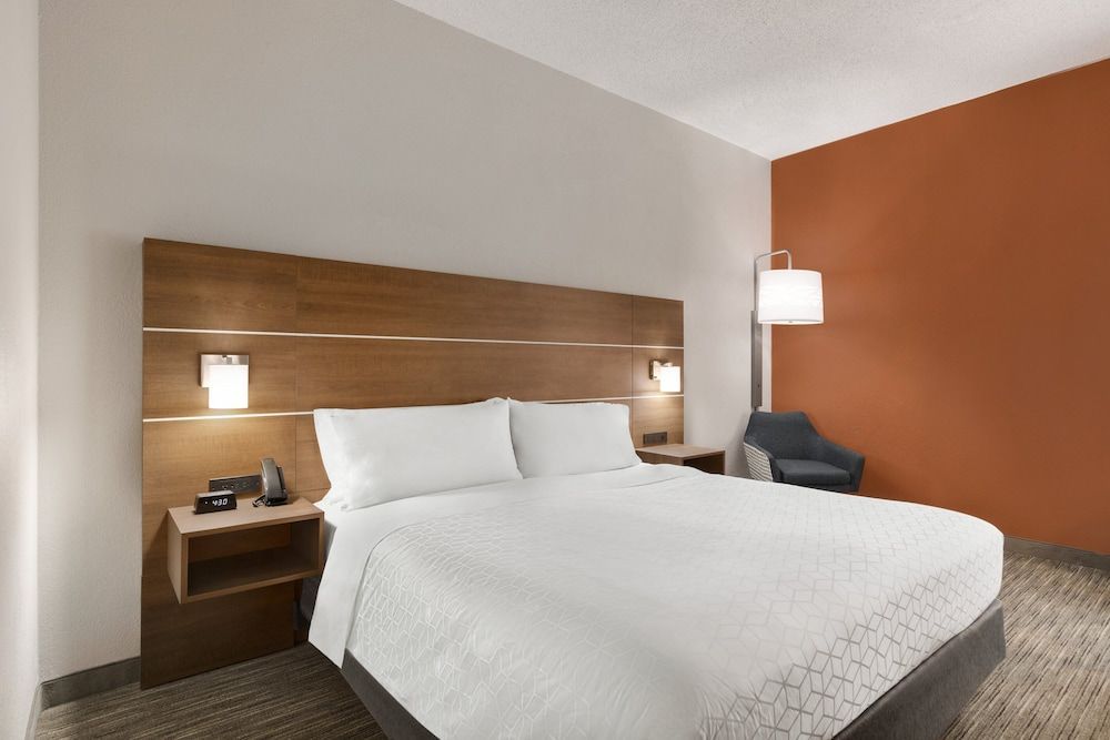 Holiday Inn Express VERO BEACH-WEST (I-95) by IHG 2