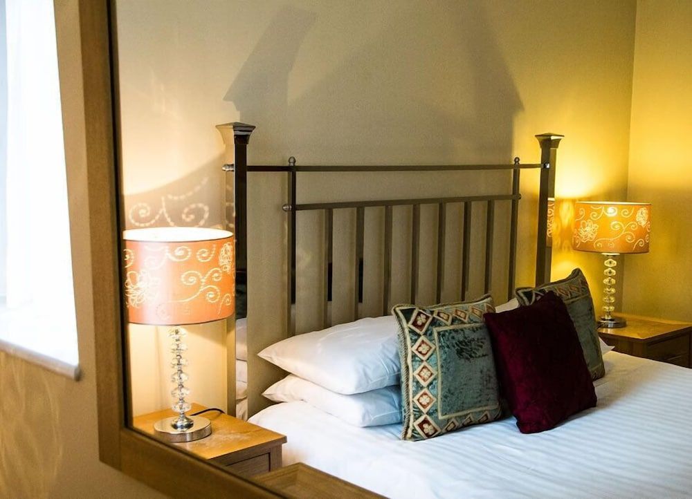 Harrogate Elite Living 2