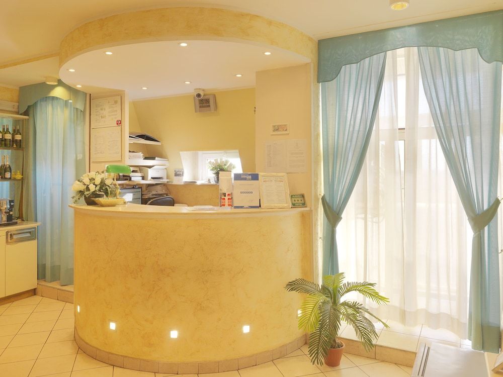 Hotel Arco Romana 1