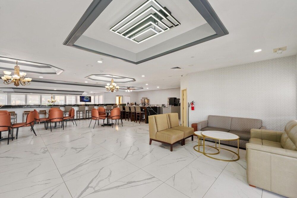 Chicago Club Inn & Suite 2