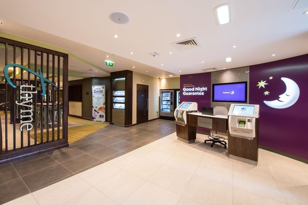 Premier Inn Portsmouth City Centre 2