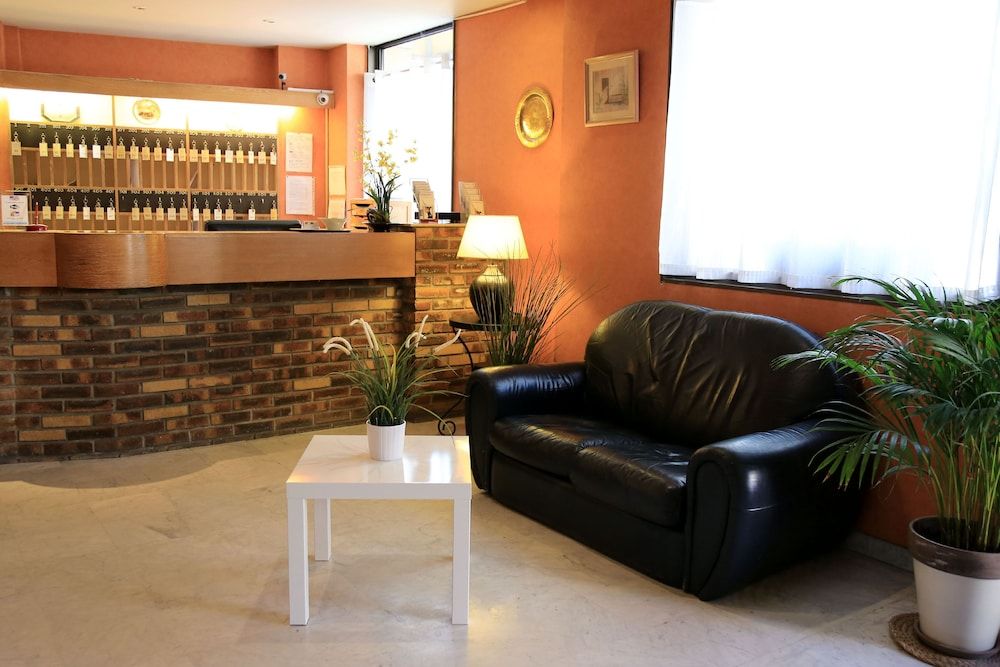 Hotel Paris Villette 1