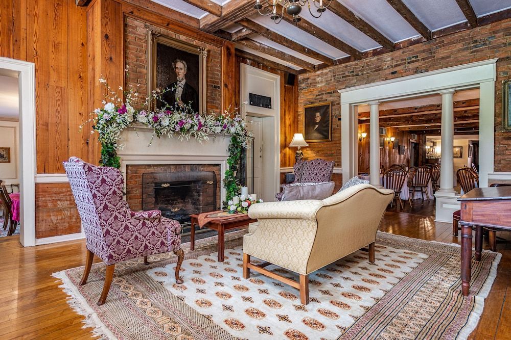 Wayside Inn 2