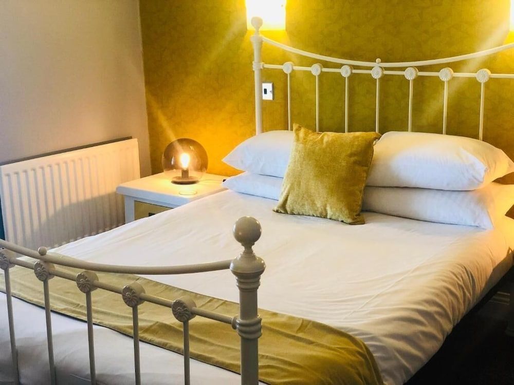 Hardwick Arms Hotel 2