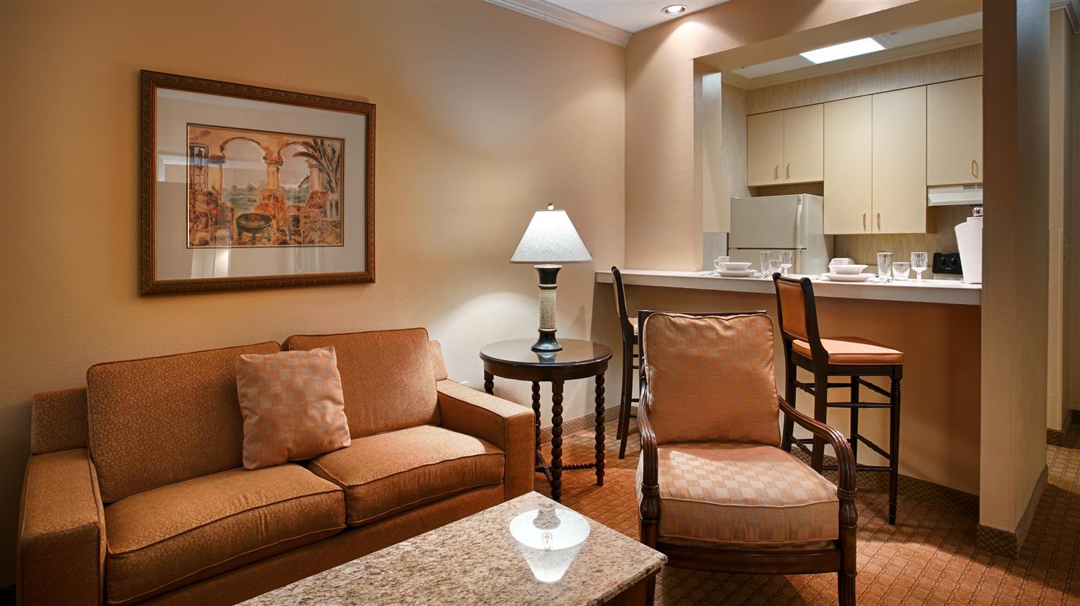 Richmond Inn & Suites, Trademark Collection by Wyndham 1