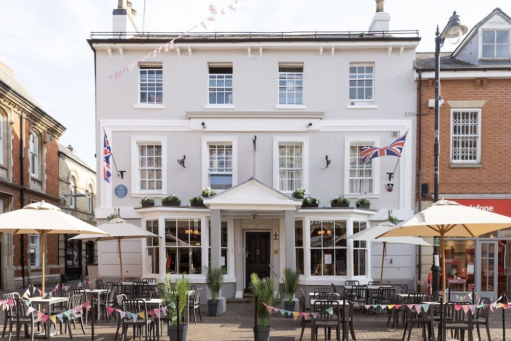 The Red Lion Hotel 1
