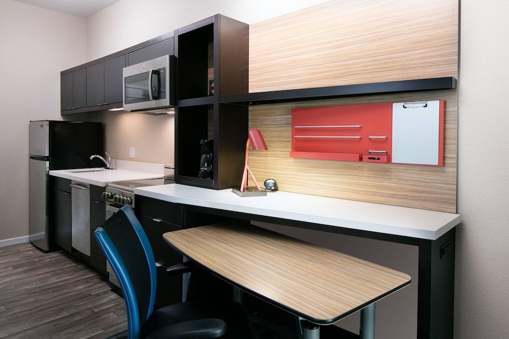 Towneplace Suites Kansas City Airport 1