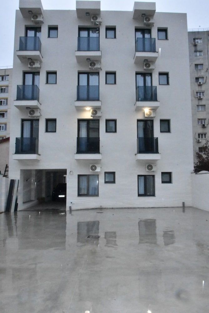 Sunrise Rooms 1