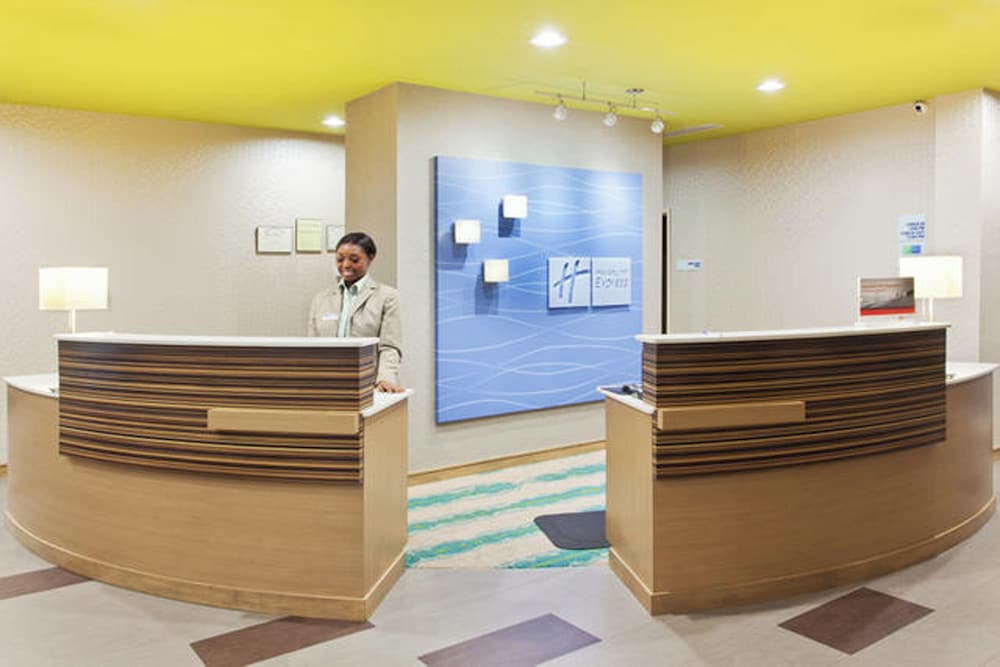 Holiday Inn Express & Suites WARNER ROBINS NORTH WEST by IHG 1