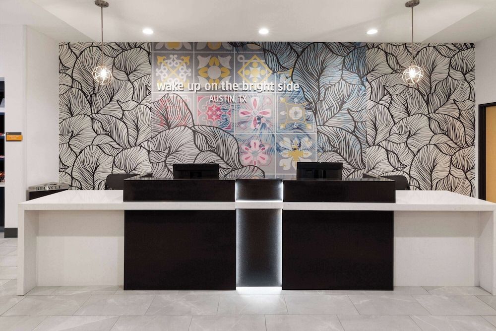 La Quinta Inn & Suites by Wyndham Austin Parmer Tech Ridge 2