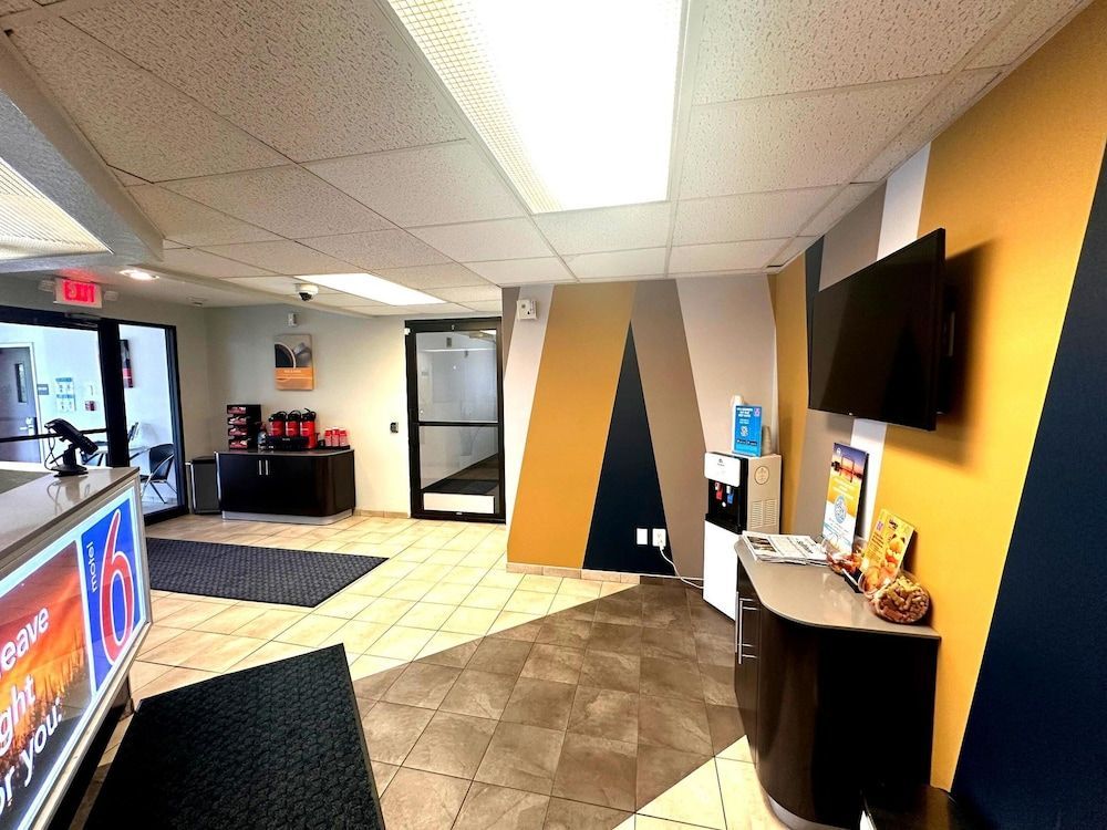 Motel 6 Duluth, MN 2