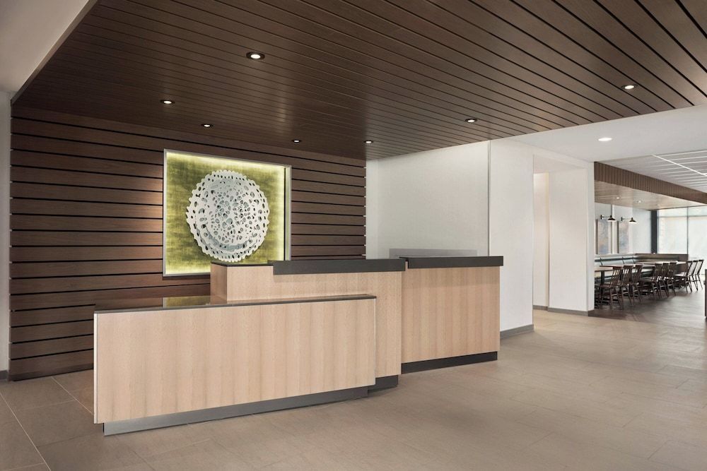 Fairfield Inn & Suites by Marriott Milwaukee West 2