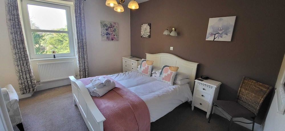 Ferndene Guest House 1
