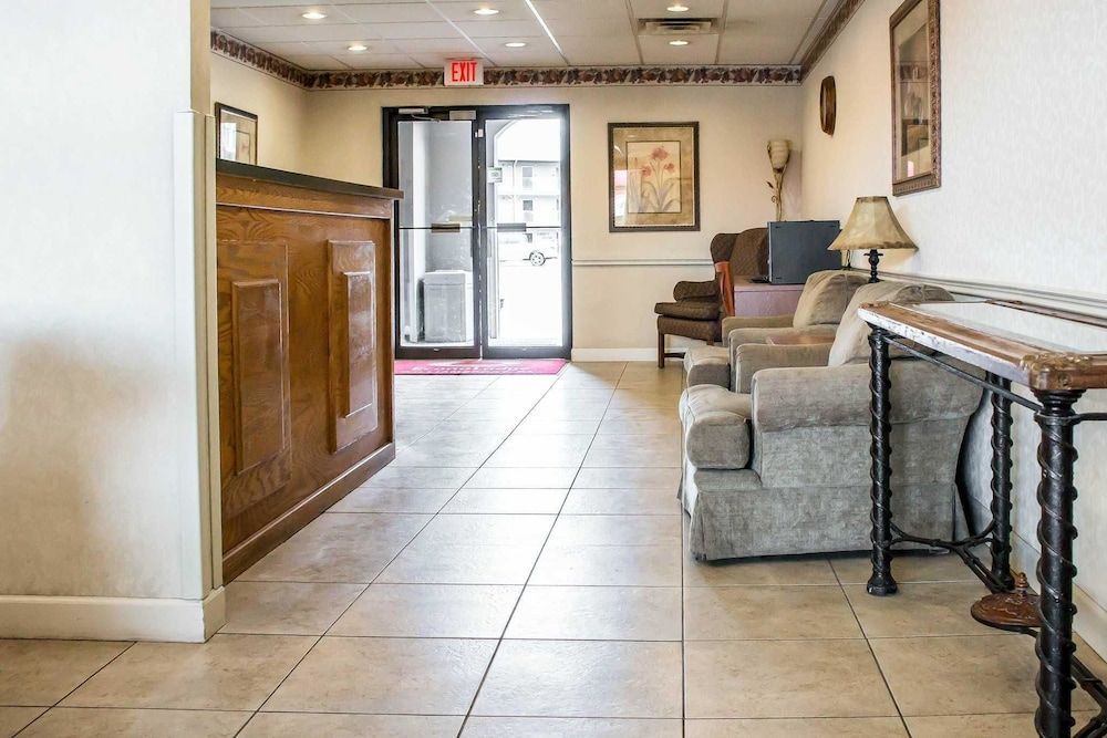 Econo Lodge Williamsport 2