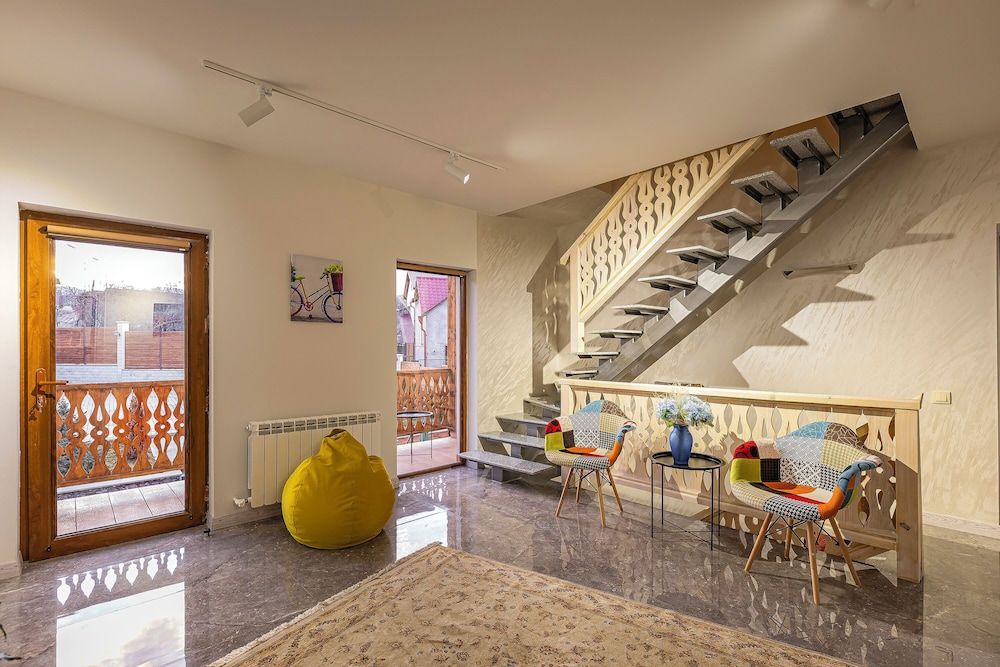 Taniqinn Dilijan Hotel 1