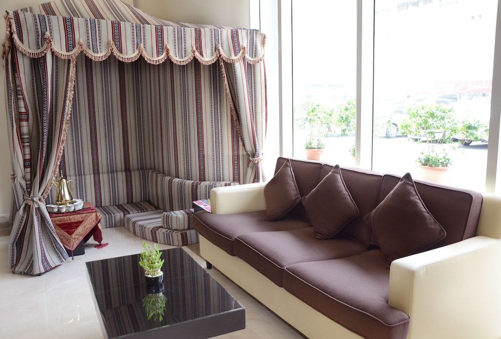 Cristal Hotel Abu Dhabi 2