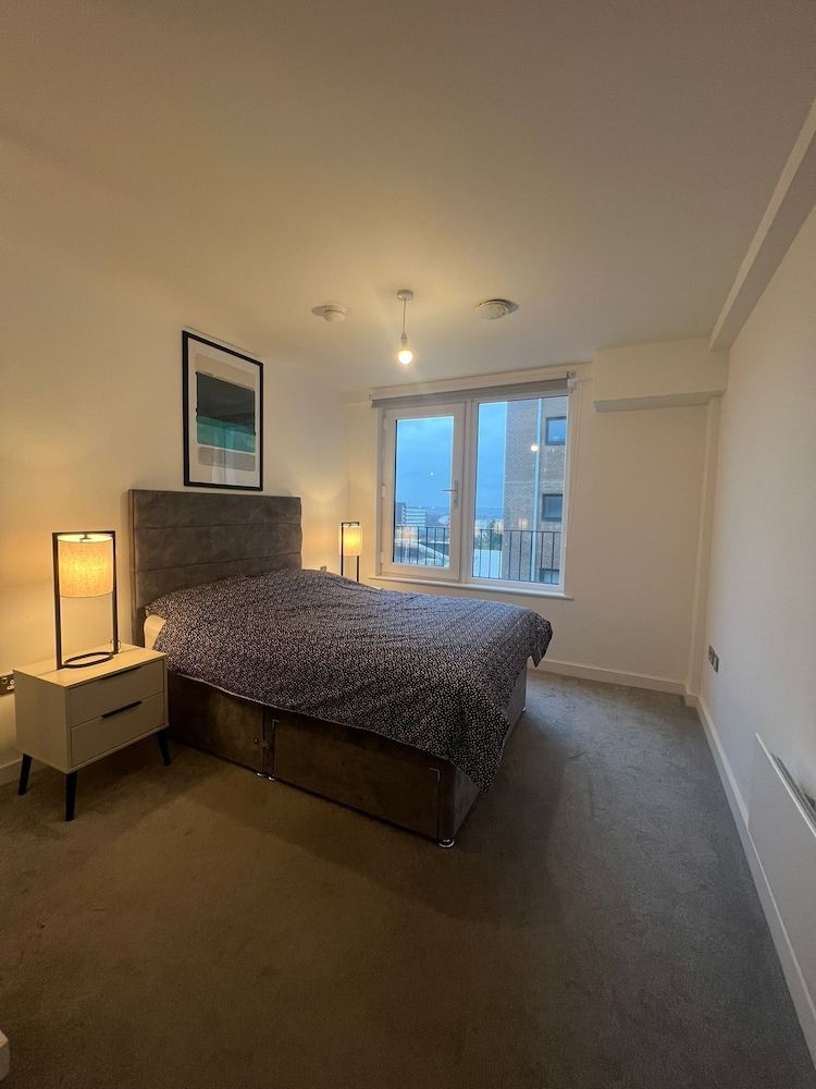 Highend 2bed Duplex Apt With Top Floor Terrace 2