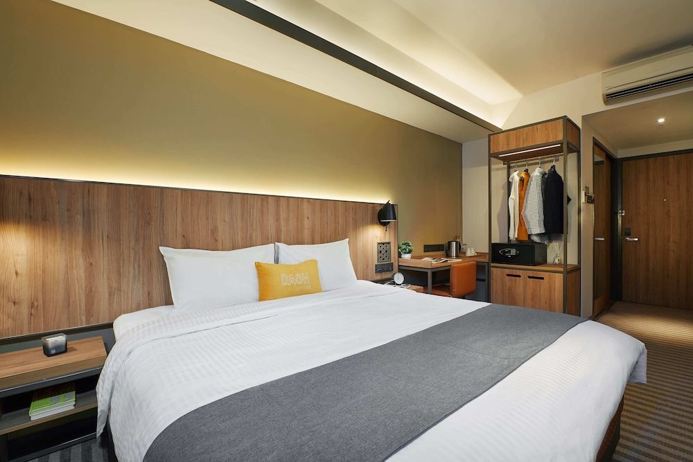 Dash Living Rochor 1