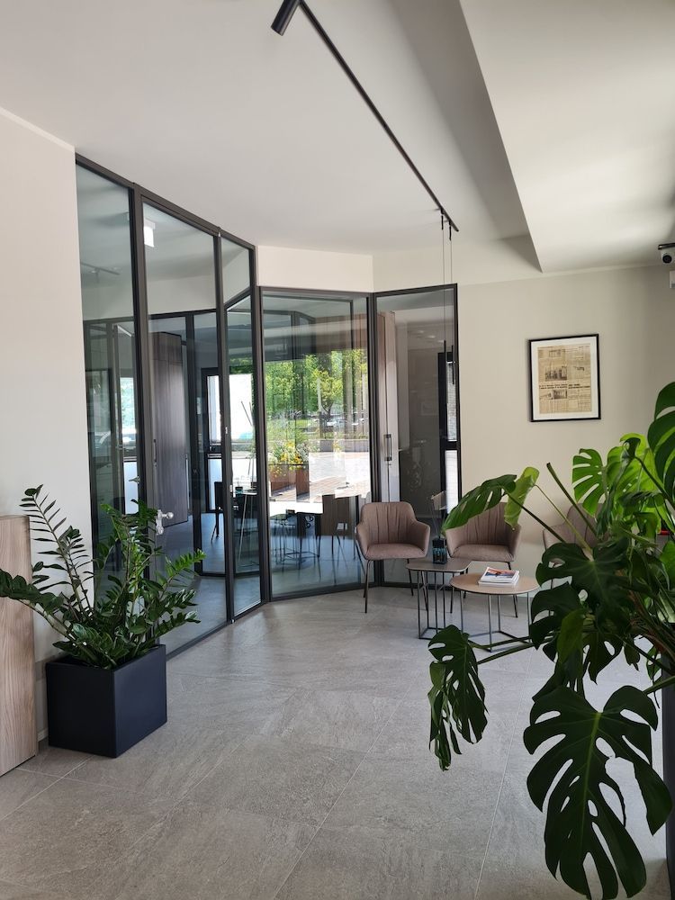 Lago Dorato Marina Lodge - Lakefront 2