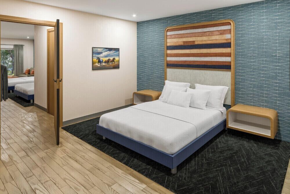 OKANA Resort and Indoor Waterpark 2