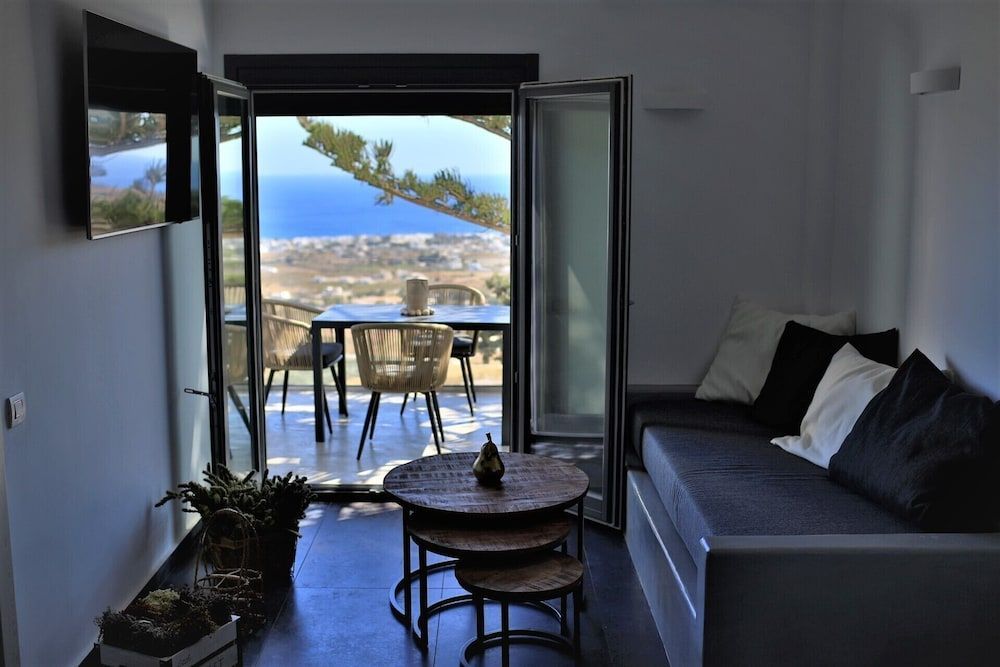 A Lux Villas Santorini 1