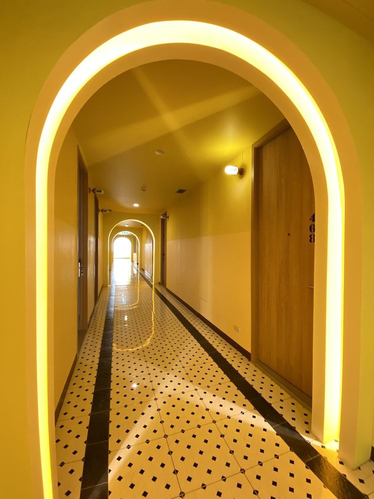 Miami Hotel 2
