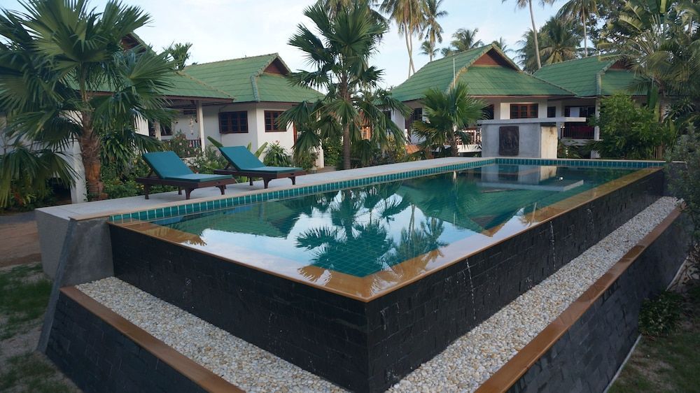 Baannoksuan Resort Samui 1
