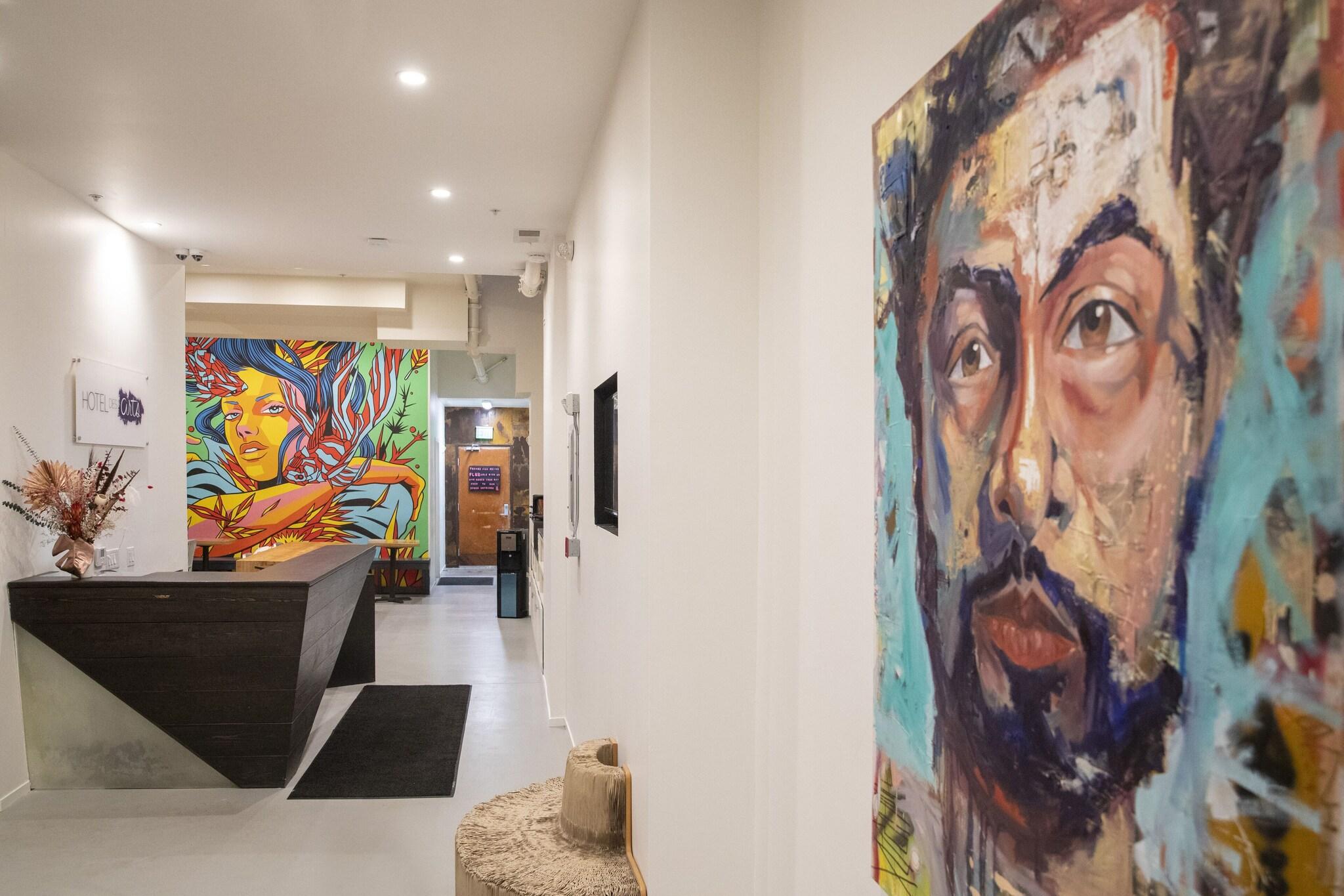 Hotel des Arts 2
