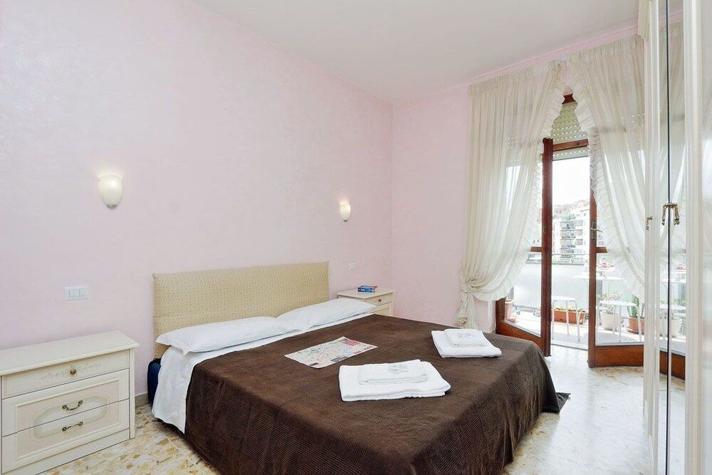 Bed and Breakfast La Stazione Del Vaticano 2