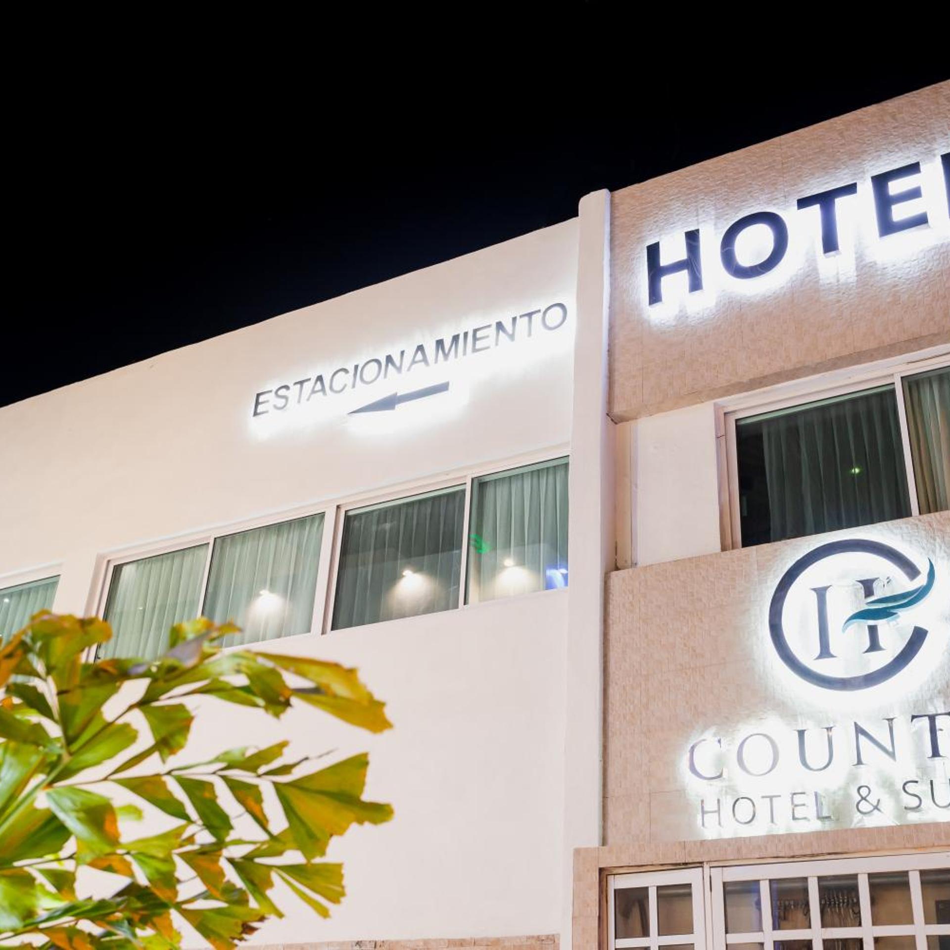 Hotel & Suites Country Valladolid 1