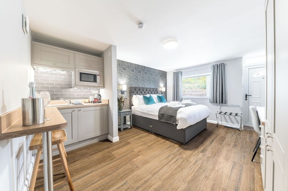 Chequers Lodge- Dalton-in- Furness- Self check in- for professionals and tourists 1